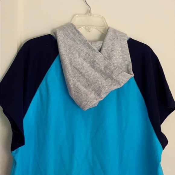 NWT men’s DKNY sport short sleeve with hood - Picture 9 of 11